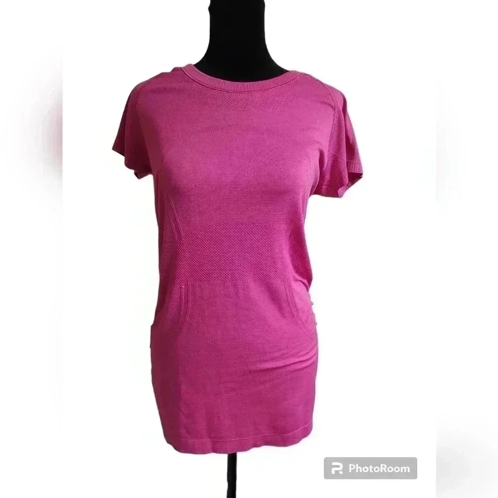 Lululemon Swiftly Tech Short-Sleeve Shirt 2.0 lipgloss
